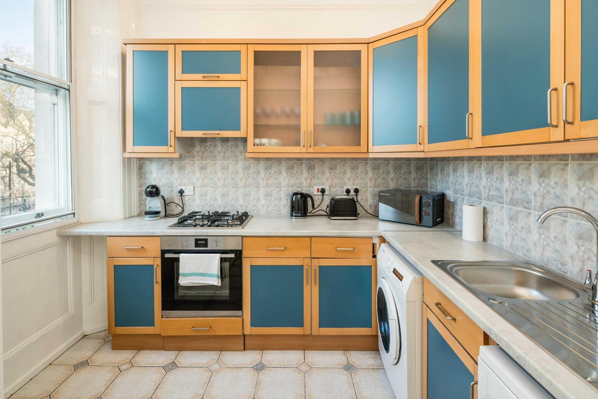 Kensington Muse Apartment Лондон Екстериор снимка